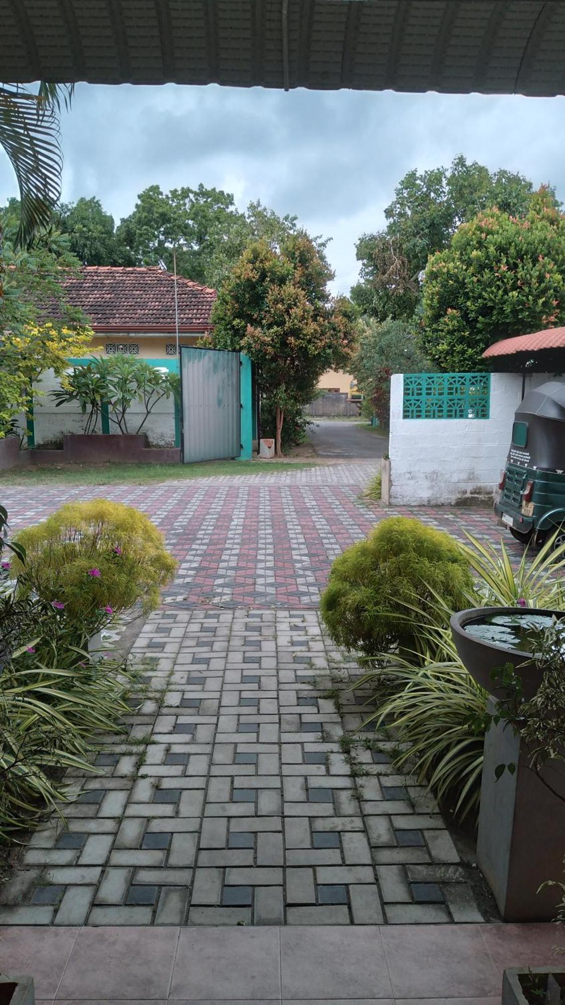 Ch Rooms - Transit Airport Negombo Dış mekan fotoğraf
